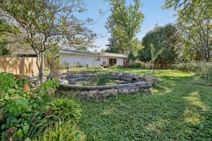 Ravenswood Rd-S0910-074.jpg