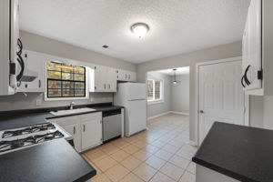 2310 Rock Creek Dr, Marietta, GA 30064, USA Photo 14