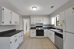 2310 Rock Creek Dr, Marietta, GA 30064, USA Photo 15