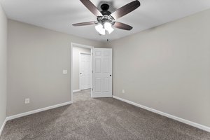  Photo 48
