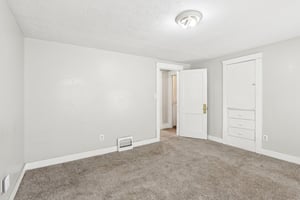 12th St SW-015.jpg