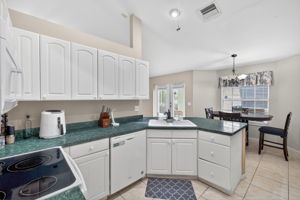 Kitchen 4