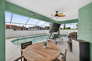 Pool Lanai 1