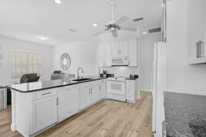 2311 Falcon Trace Ln-18