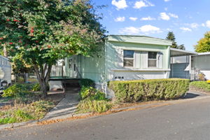  Photo 0