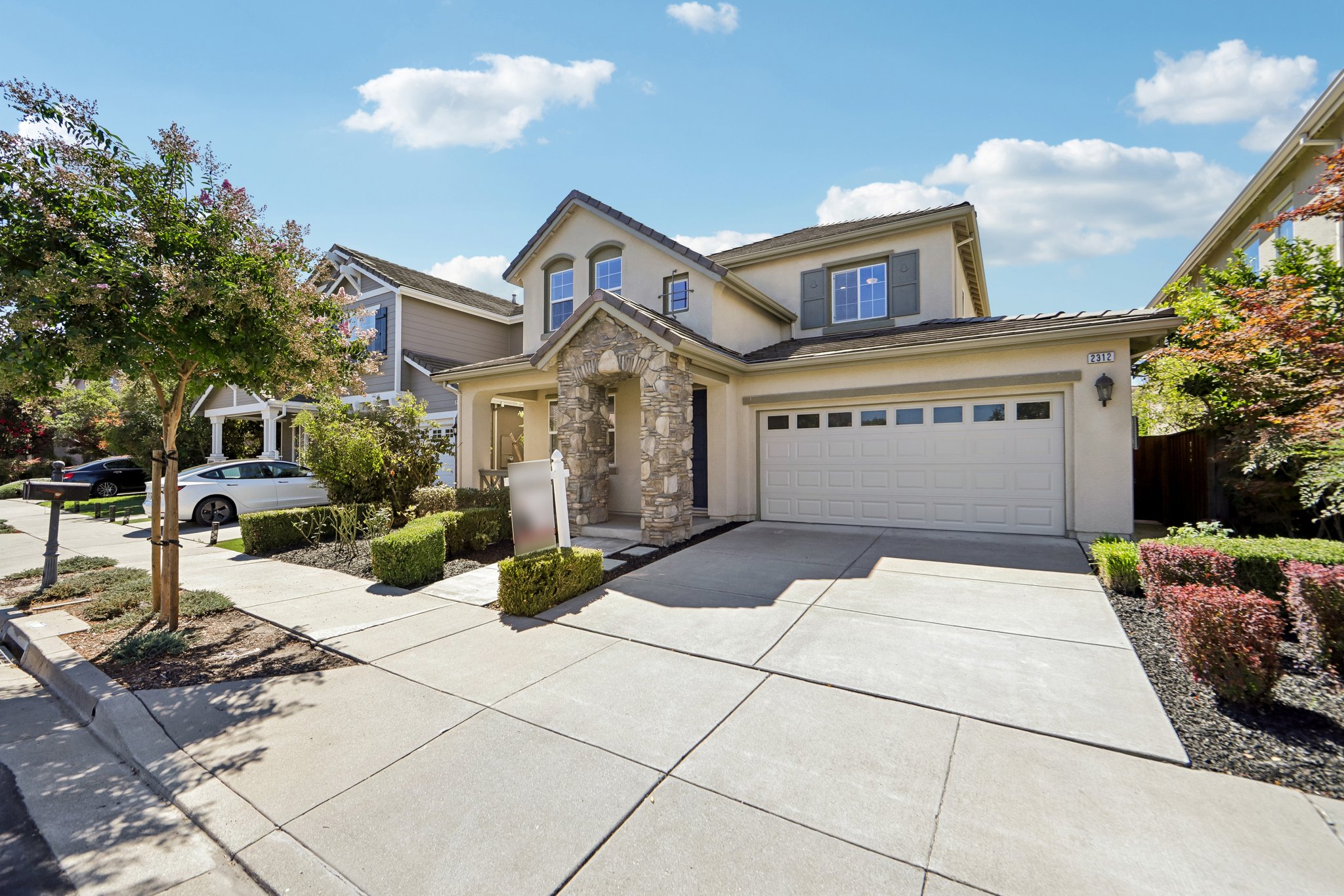 Jasper Hill Dr-S0809-003.jpg