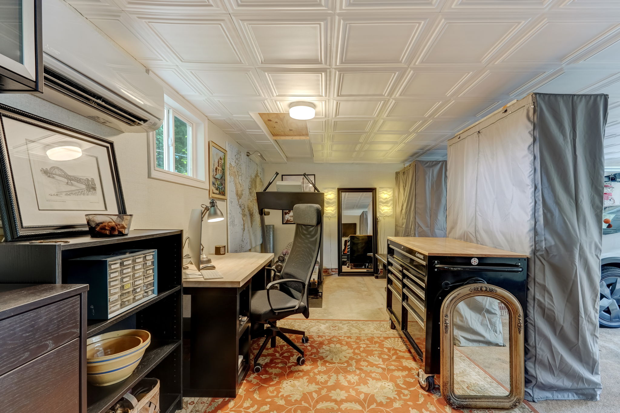 Detached Garage - Office