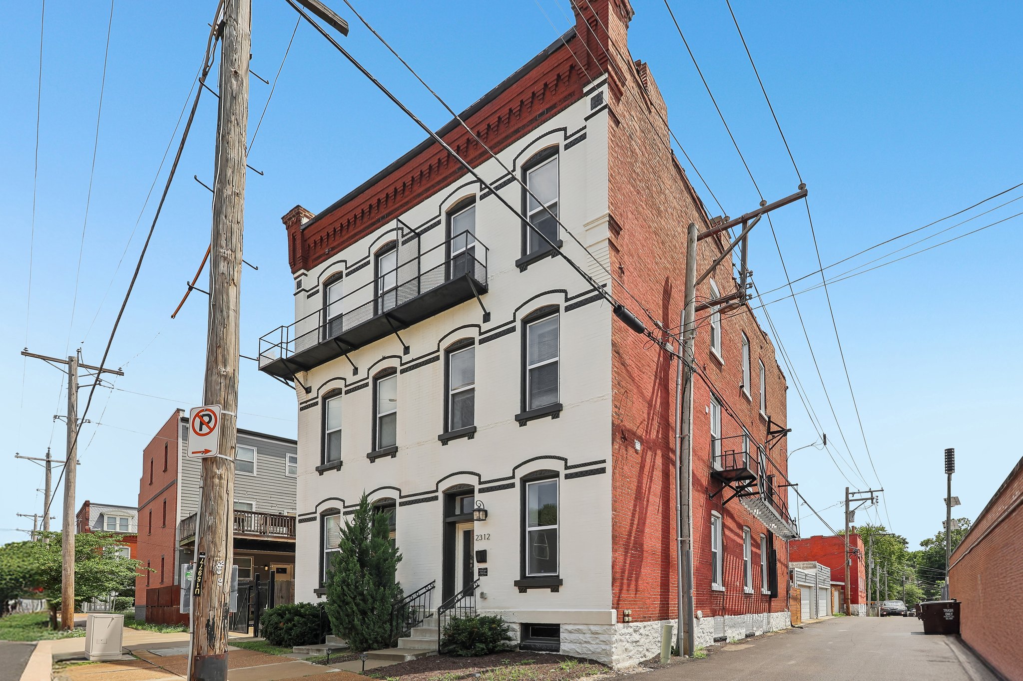 2312 Pestalozzi St-S1706-003.jpg