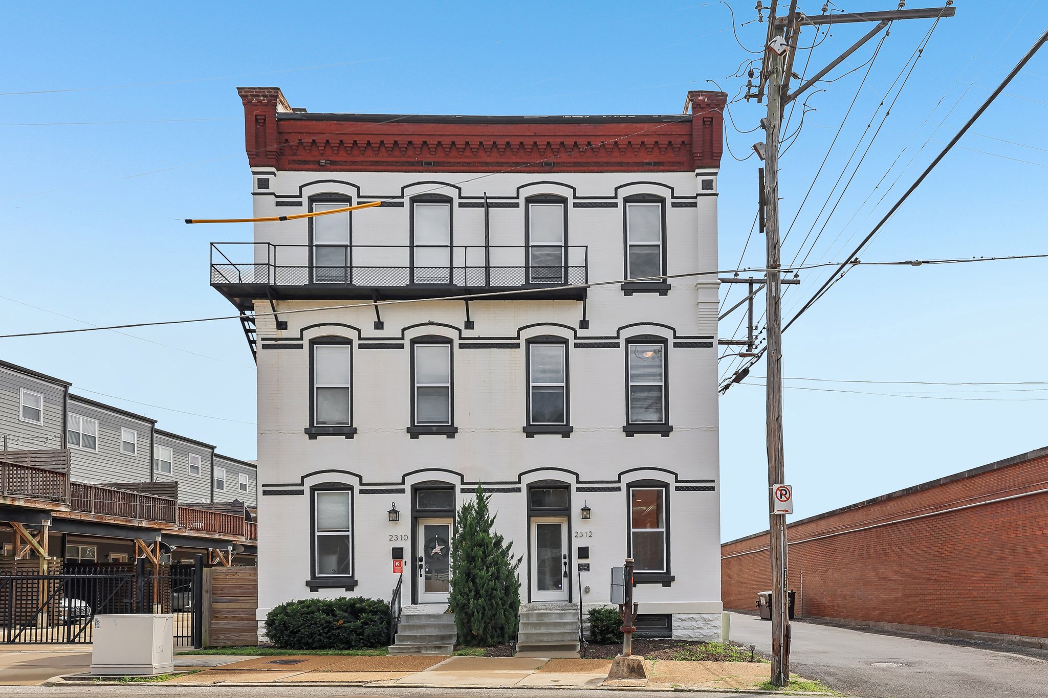 2312 Pestalozzi St-S1706-004.jpg