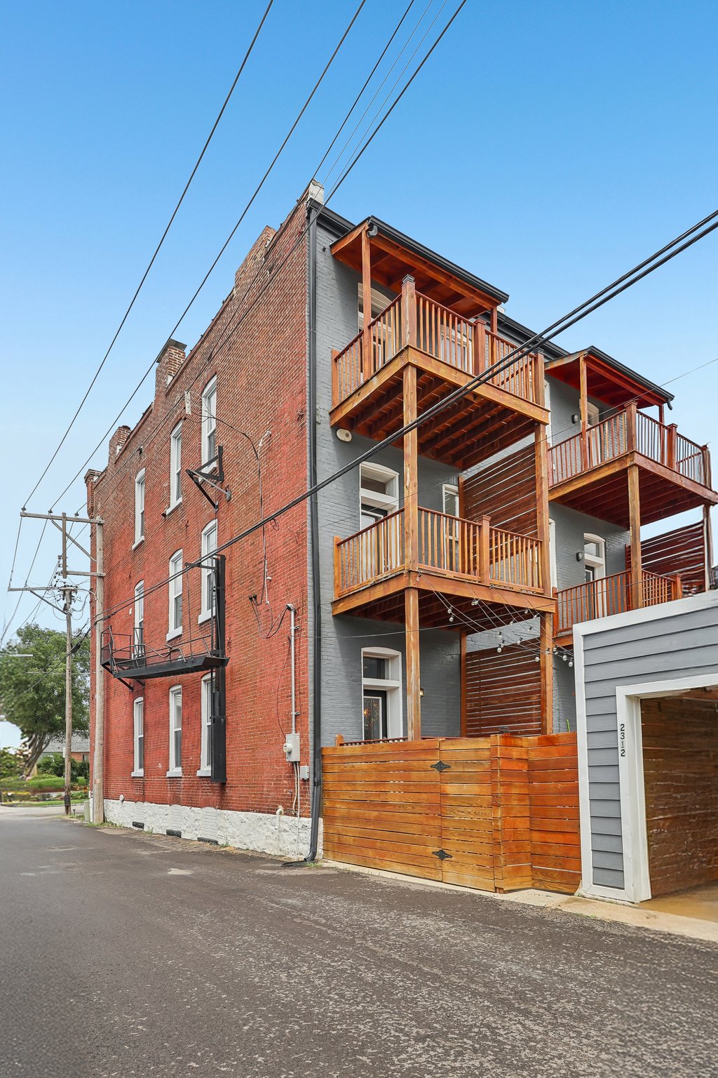 2312 Pestalozzi St-S1706-040.jpg