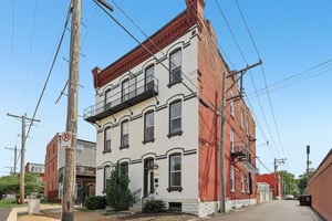 2312 Pestalozzi St-S1706-003.jpg