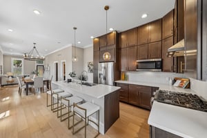2312 Pestalozzi St-S1706-013.jpg