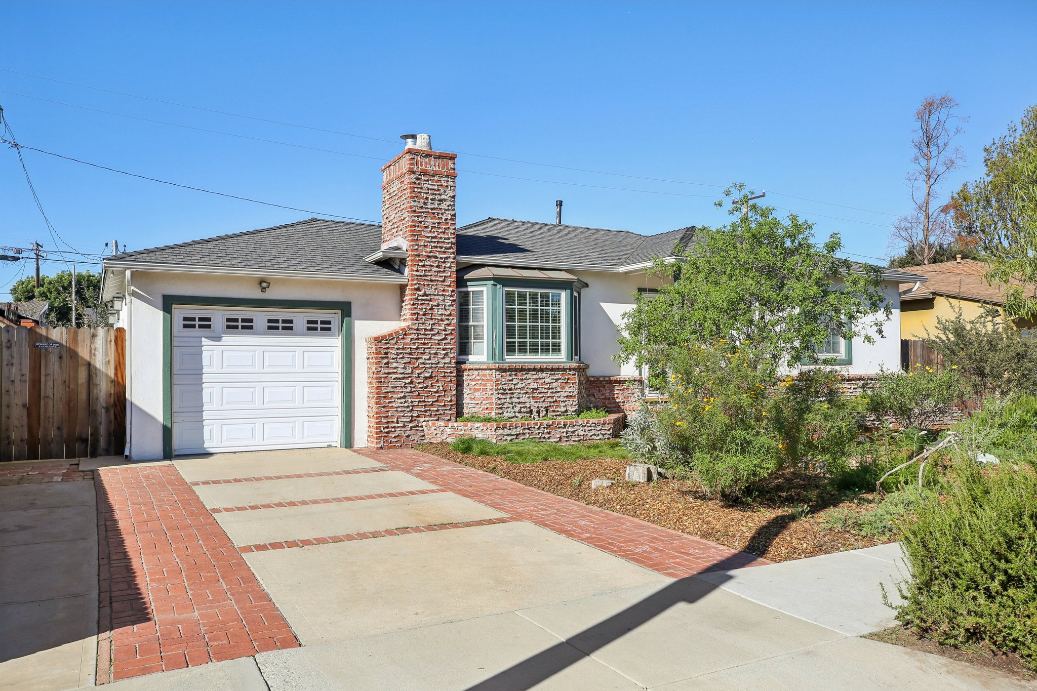 Falena Ave-S1601-002.jpg