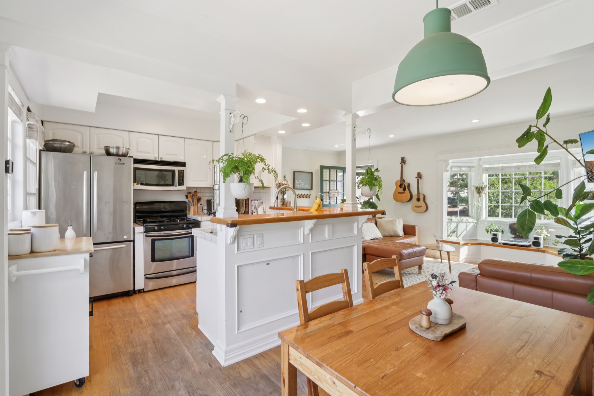 Falena Ave-S1801-008.jpg