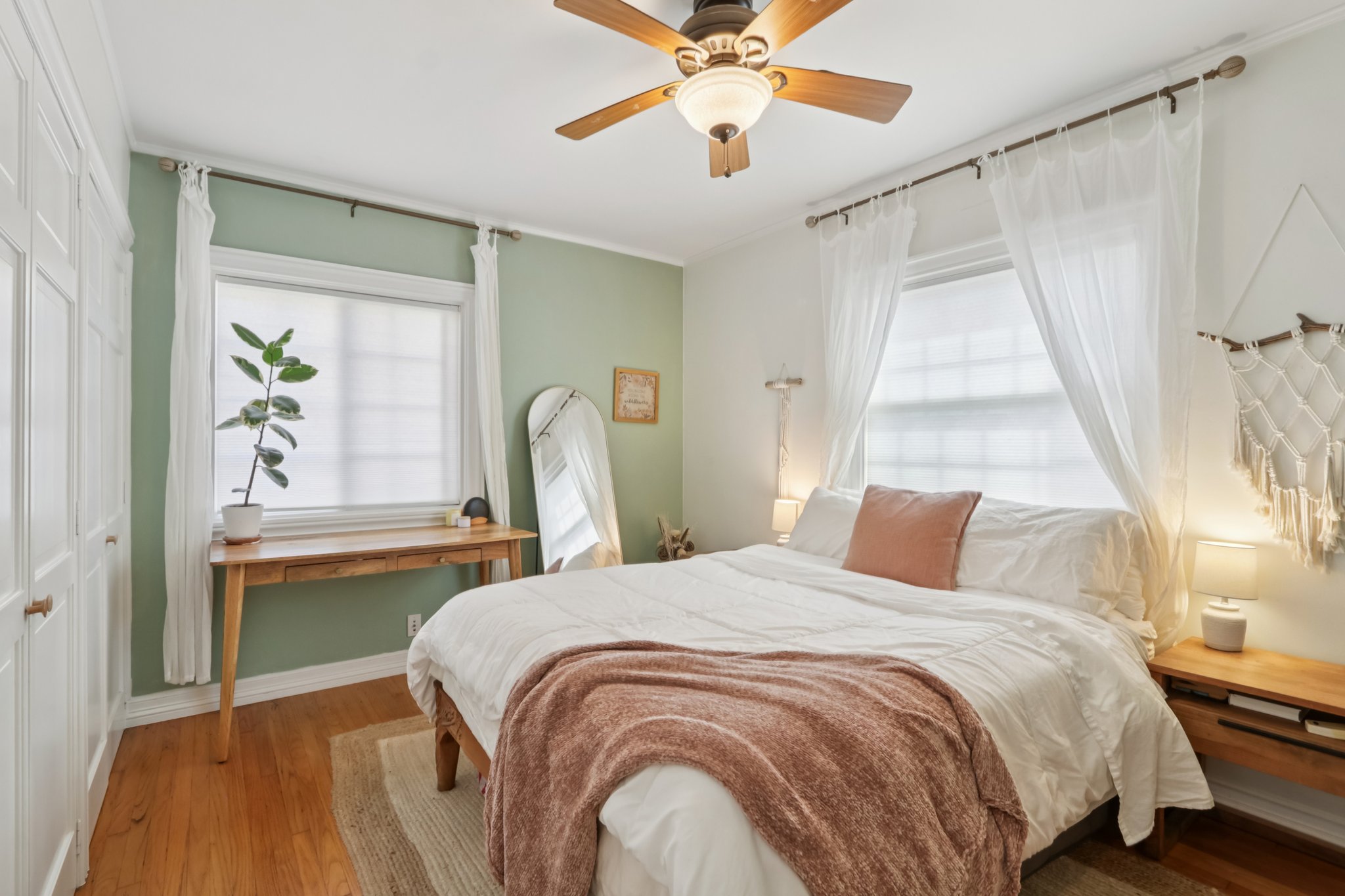 Falena Ave-S1801-018.jpg