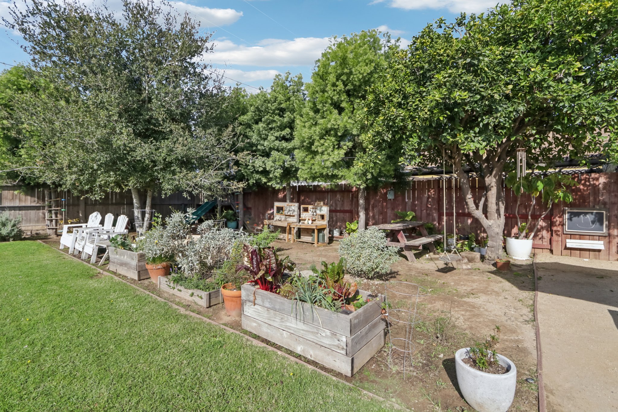 Falena Ave-S1801-023.jpg