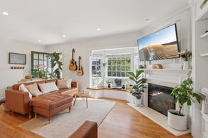 Falena Ave-S1801-004.jpg