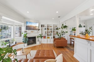 Falena Ave-S1801-005.jpg