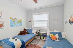 Falena Ave-S1801-017.jpg