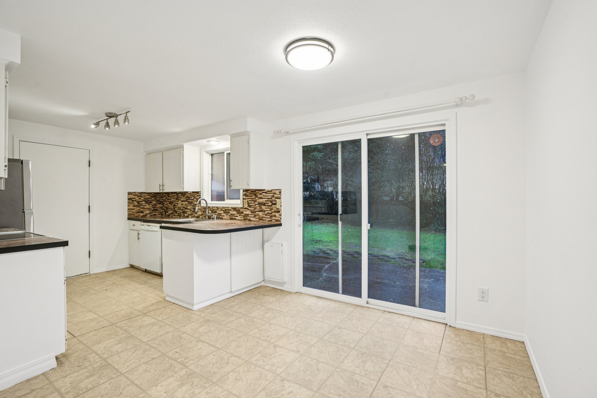 NE 156th Ave-S1012-011.jpg