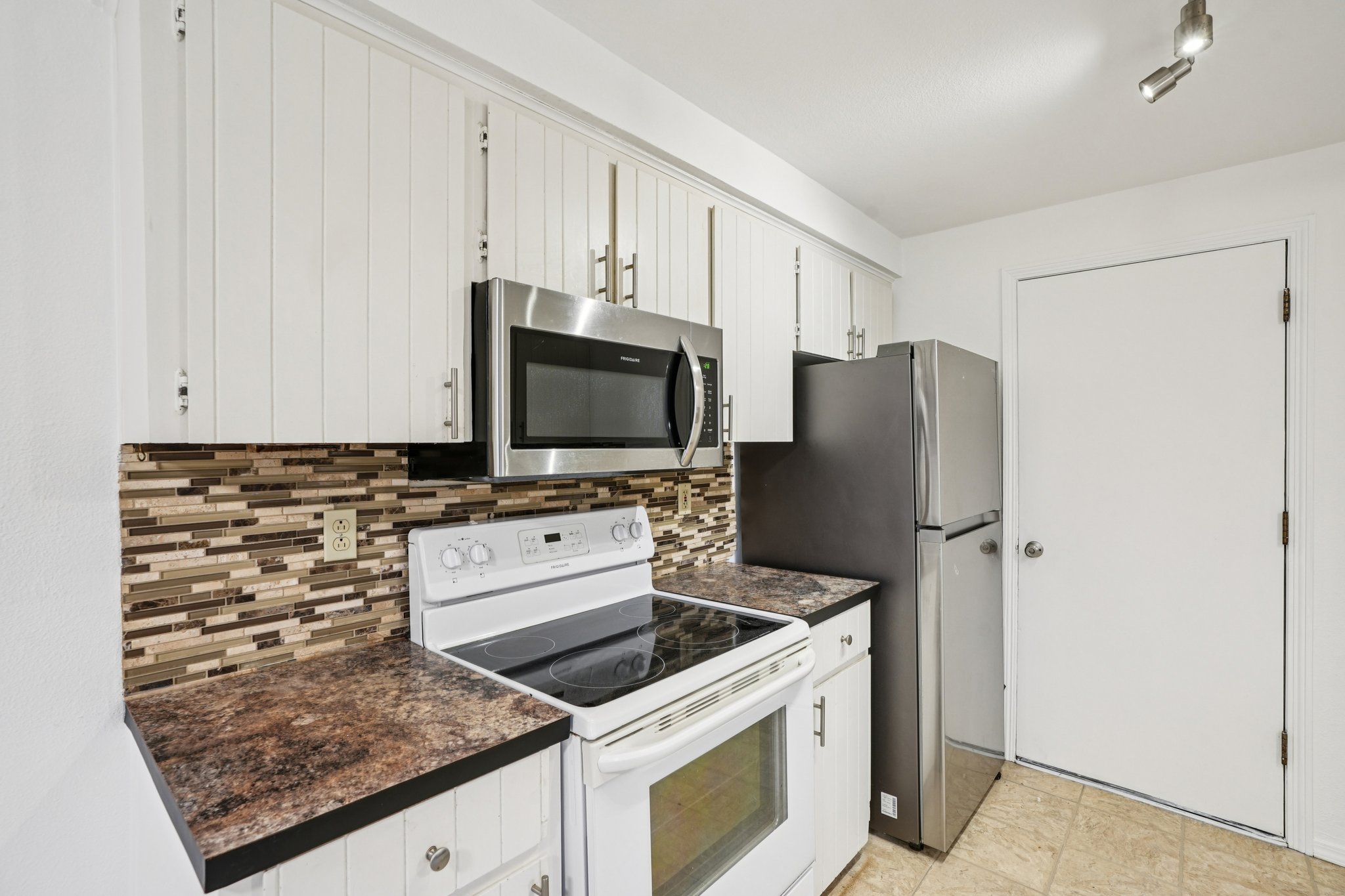 NE 156th Ave-S1012-013.jpg