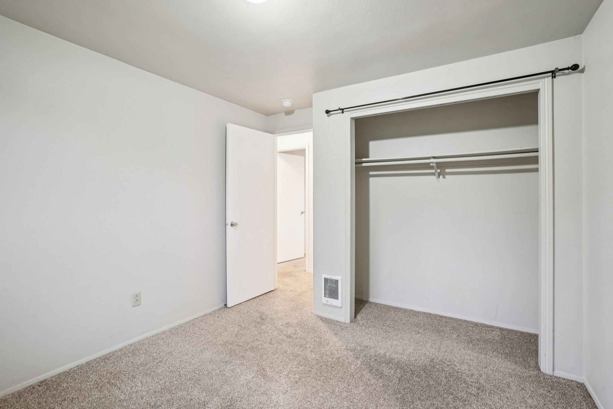 NE 156th Ave-S1012-021.jpg