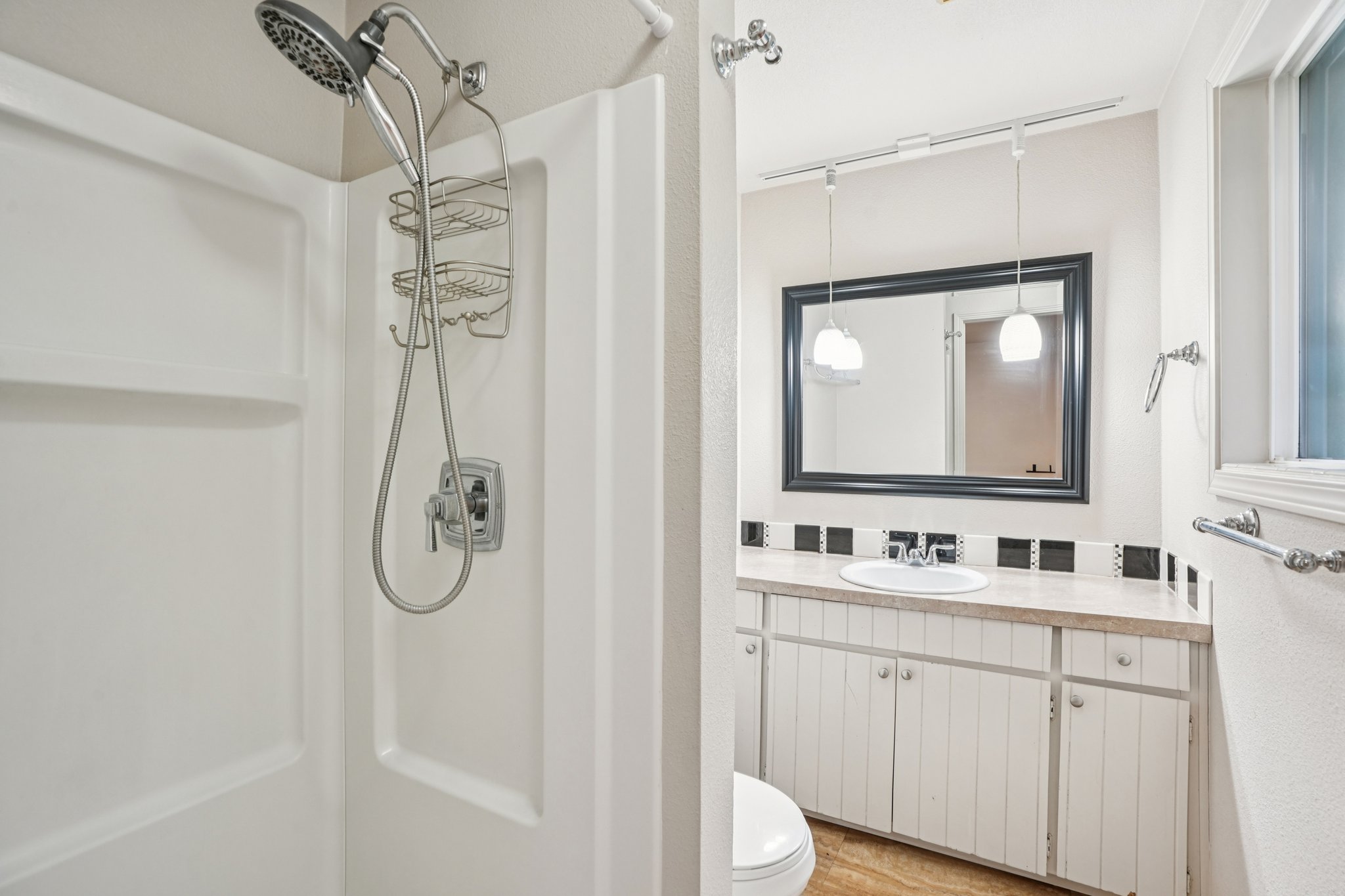 NE 156th Ave-S1012-026.jpg