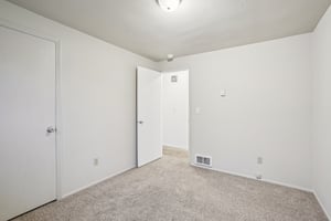 NE 156th Ave-S1012-019.jpg