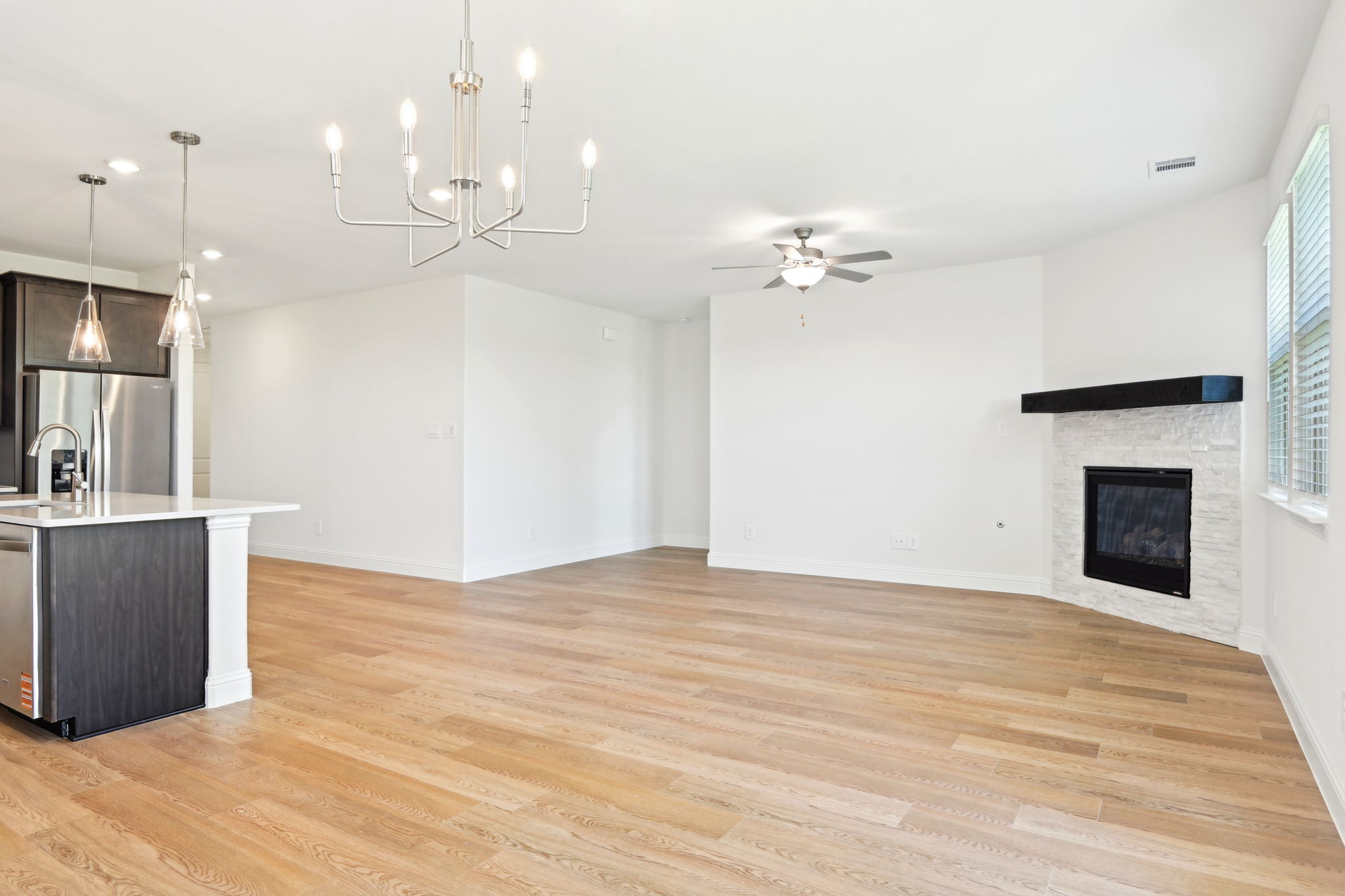 DFW- Ashford Lane- 2313 Wellington Ln  Corinth TX 76210-012