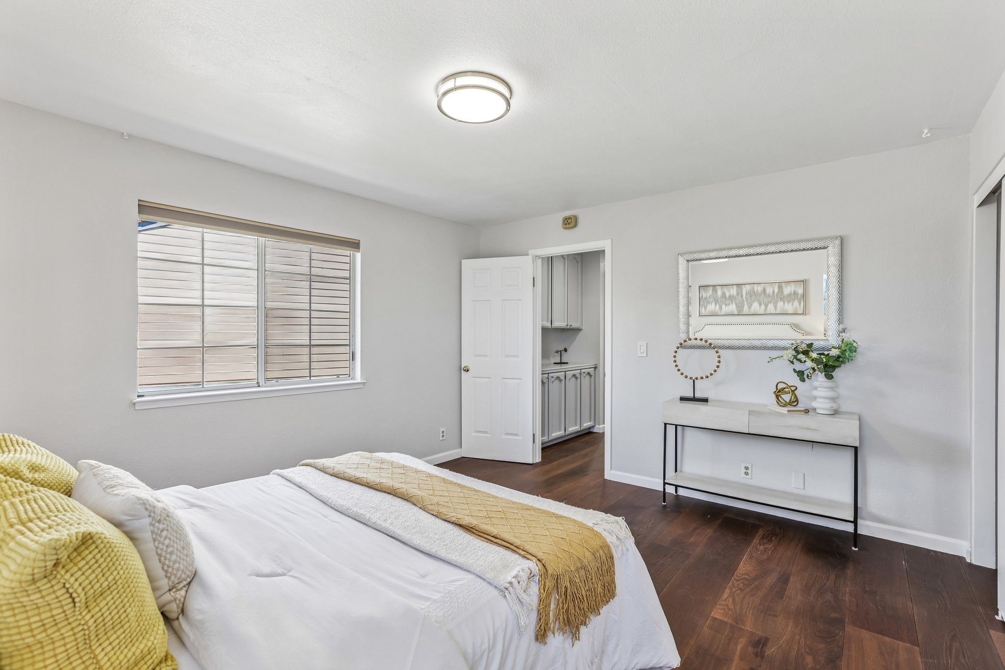 Farmcrest St-S1506-027.jpg