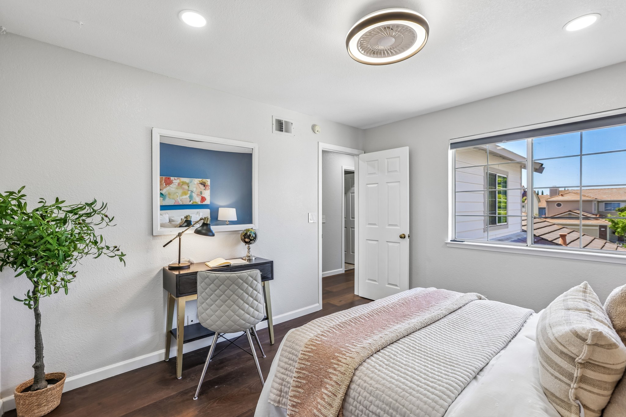 Farmcrest St-S1506-030.jpg