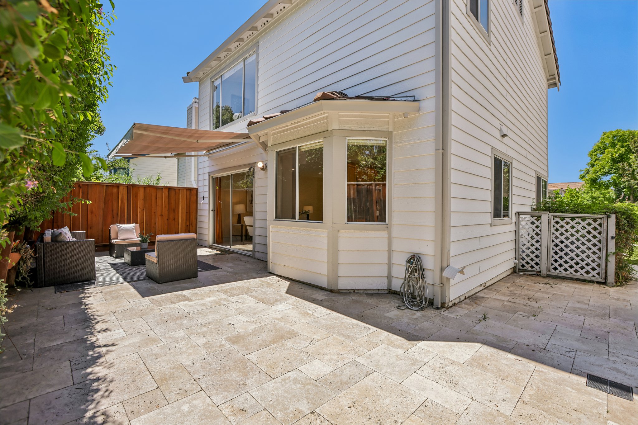 Farmcrest St-S1506-045.jpg