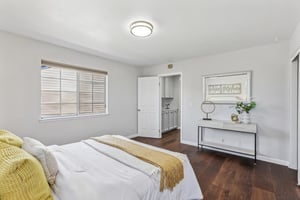Farmcrest St-S1506-027.jpg