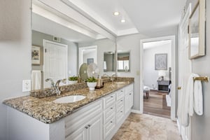 Farmcrest St-S1506-036.jpg