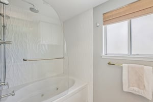 Farmcrest St-S1506-037.jpg