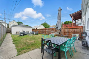 2314 N Mango Ave_003