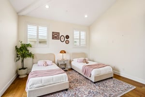 Clark Ln A-S1208-025.jpg