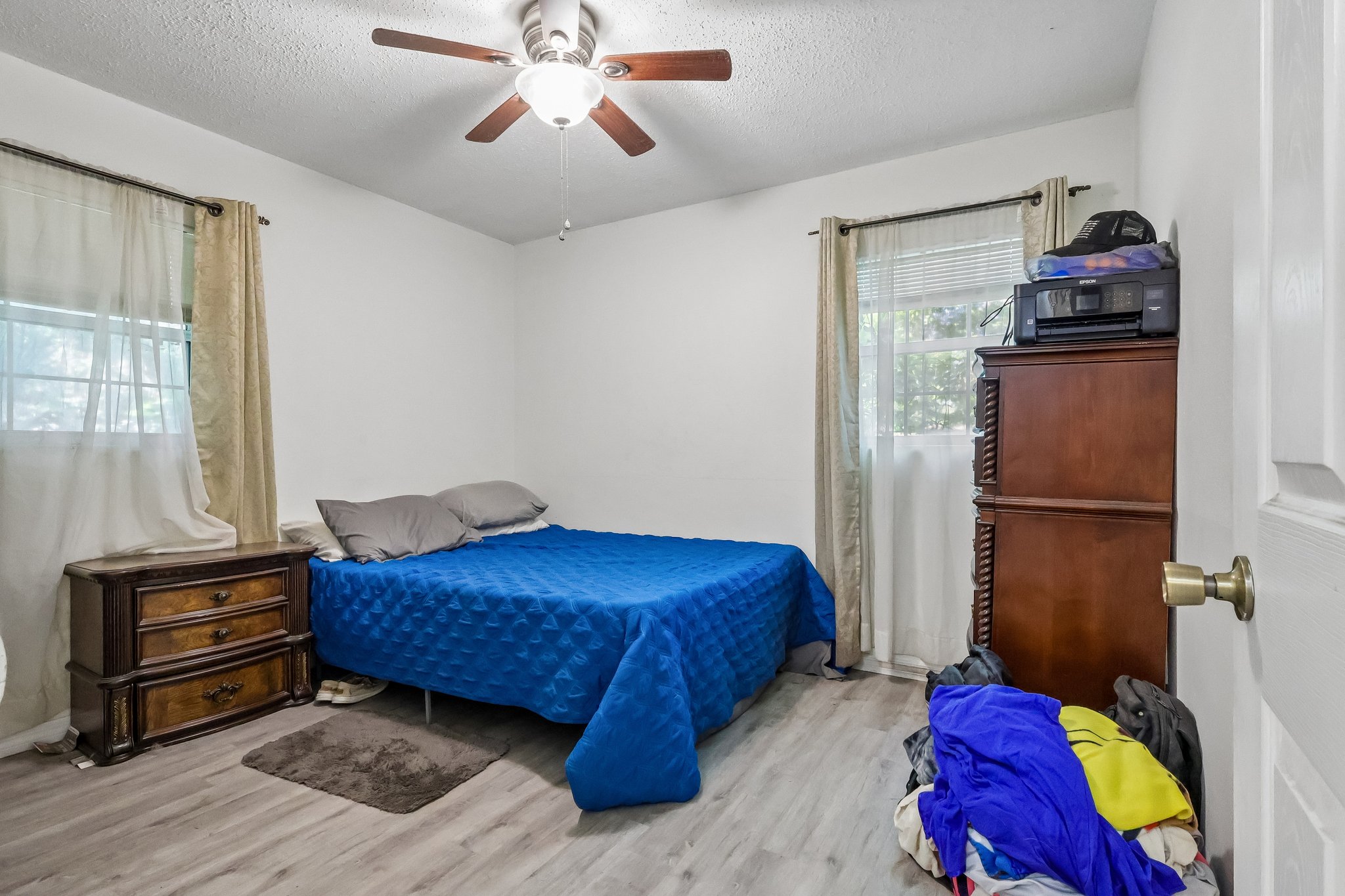 Edgewater Ave-S3006-027.jpg