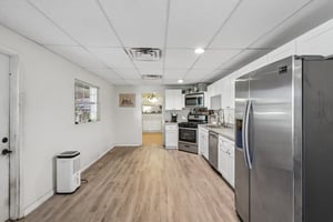 Edgewater Ave-S3006-017.jpg
