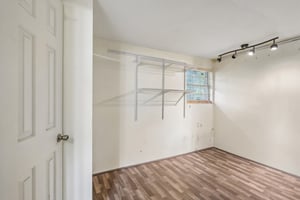 Edgewater Ave-S3006-022.jpg