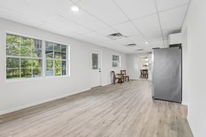 Edgewater Ave-S1009-015.jpg