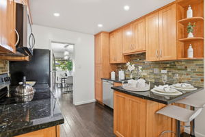 011_F8_2315 Sharon Rd
