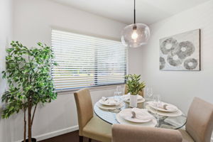 015_F8_2315 Sharon Rd