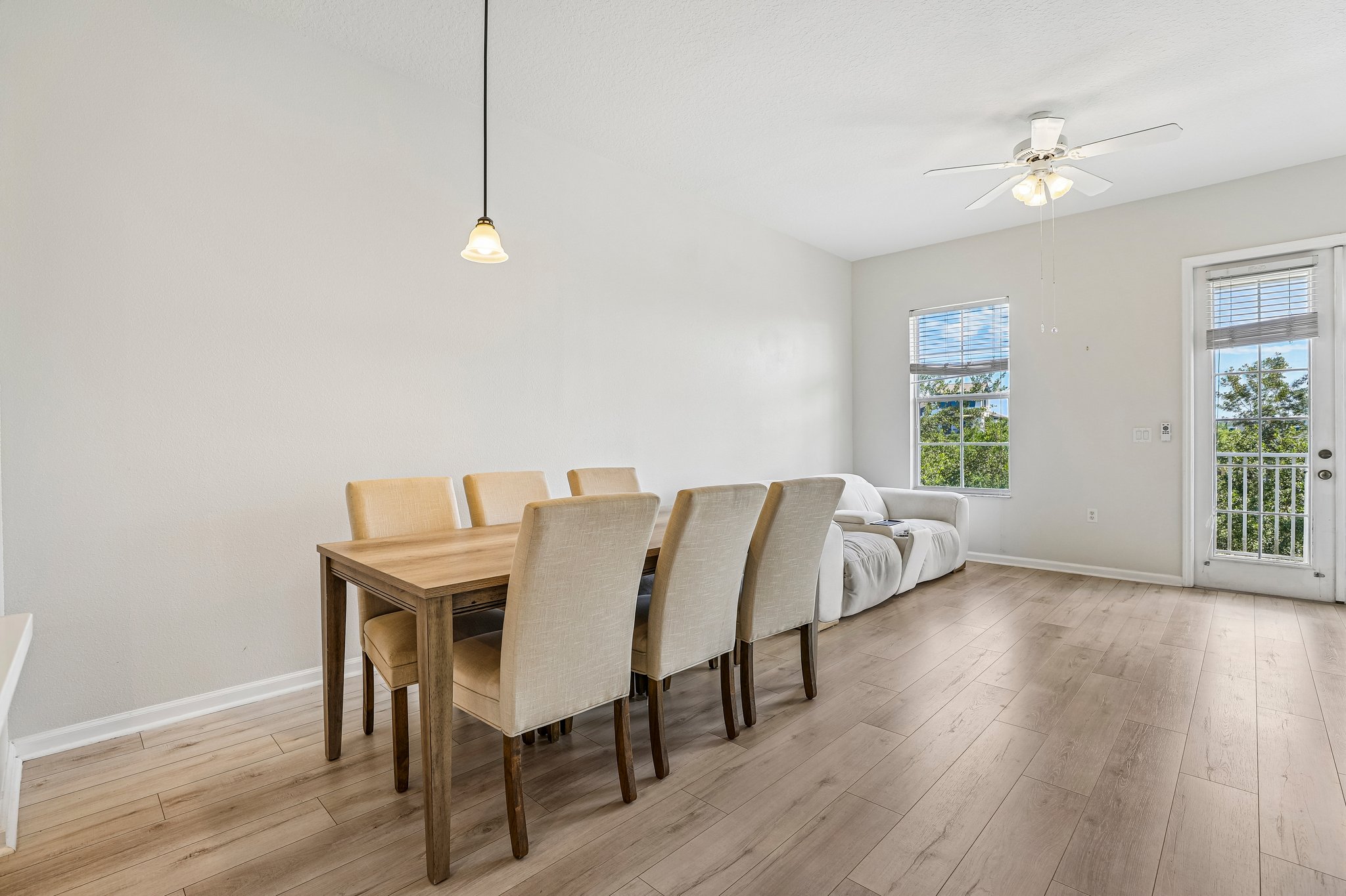 Upper Park Rd 302-S2204-008.jpg