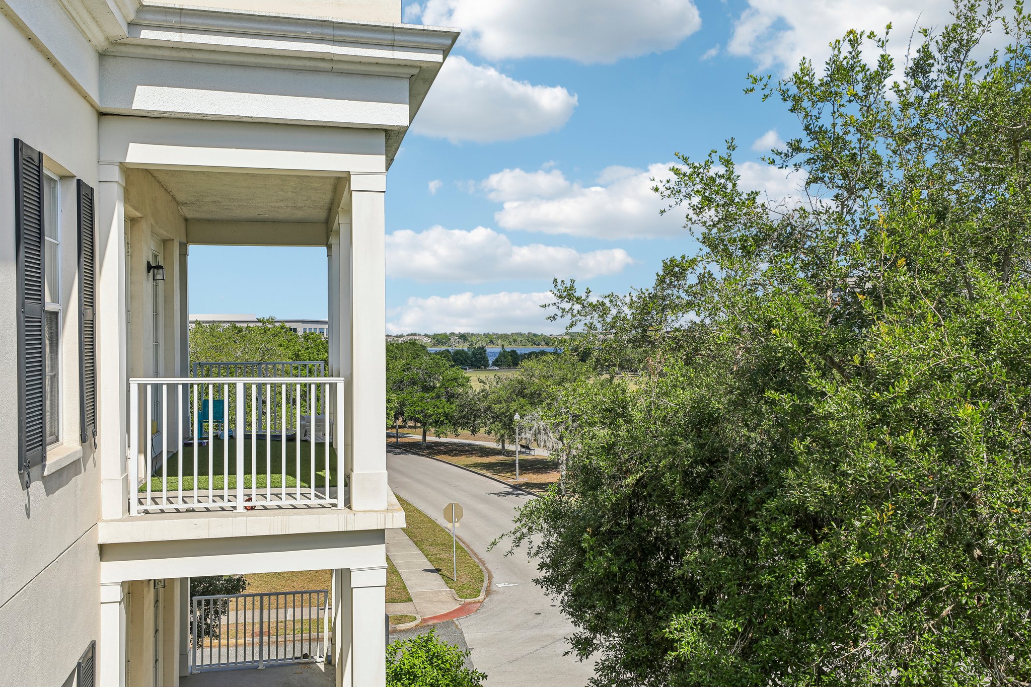 Upper Park Rd 302-S2204-030.jpg