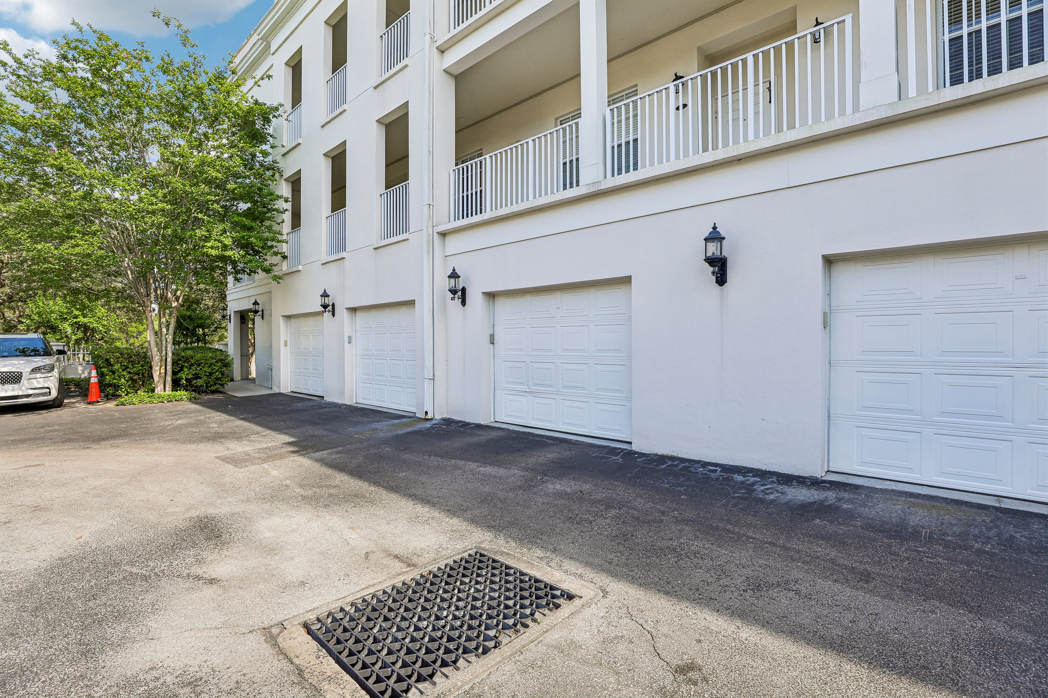 Upper Park Rd 302-S2204-031.jpg