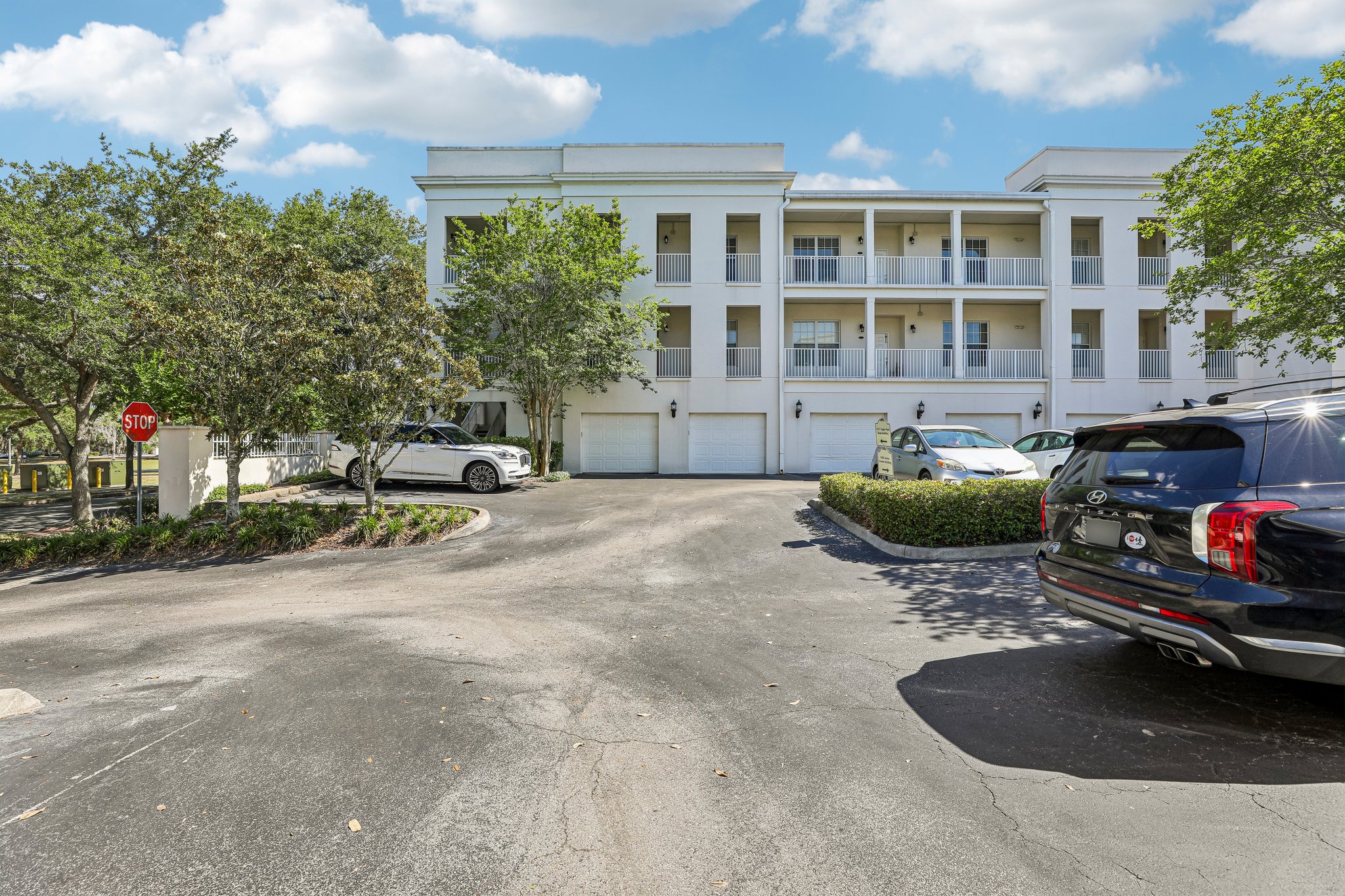 Upper Park Rd 302-S2204-033.jpg