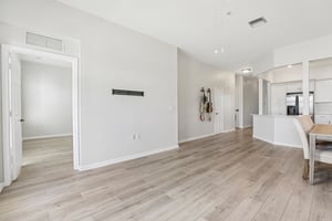 Upper Park Rd 302-S2204-006.jpg