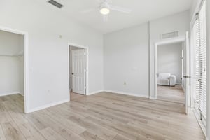 Upper Park Rd 302-S2204-021.jpg