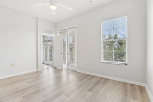 Upper Park Rd 302-S2204-022.jpg